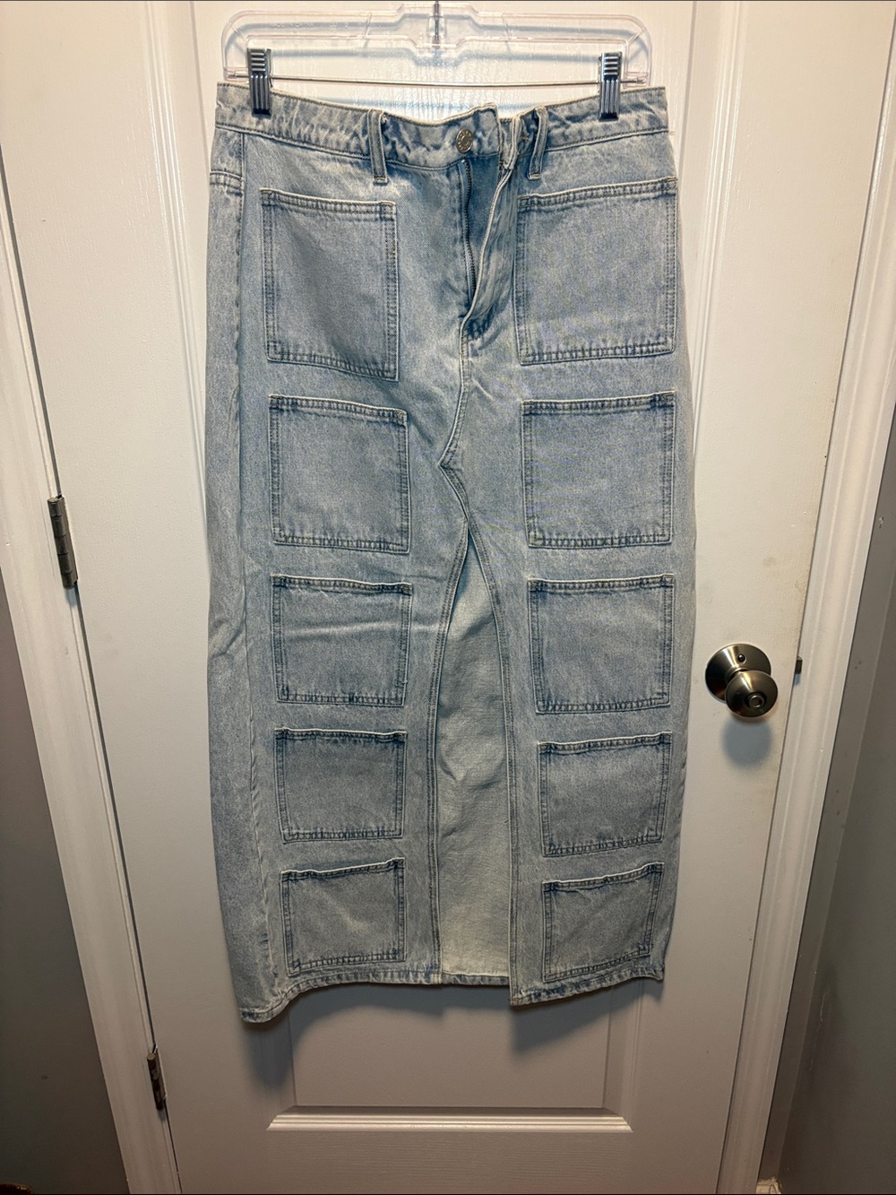 AKIRA Light Blue Straight Jeans with Front Patch Pockets